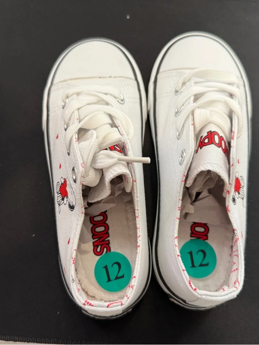 Peanuts Snoopy Hearts White Canvas Sneakers Shoes Kids Girls Size 12 New in Box